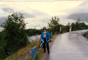 Alaska- walking to Meldenhall Glacier from Juneau
